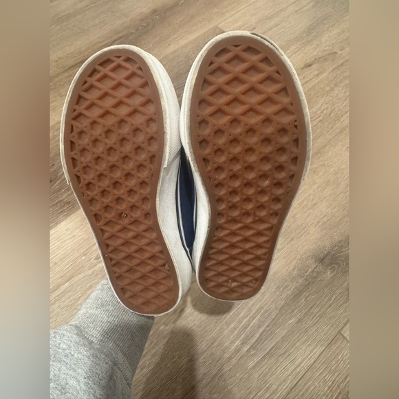 Toddler Vans. Size 11. - Picture 9 of 10